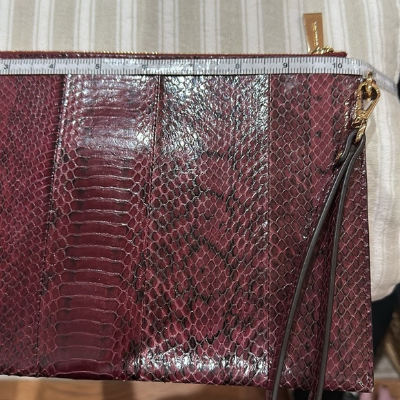 Authentic MICHAEL Michael Kors Genuine Snakeskin Clutch/Wristlet, EUC - Picture 14 of 16